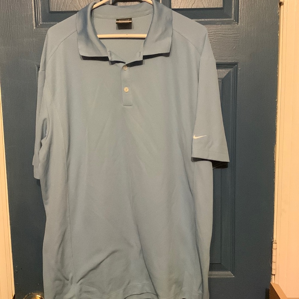 Mens Nike Golf Dri Fit shirt size XL. Aqua-mist